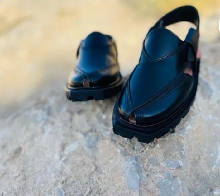A new design of Peshawari chappal 2025 traditional design for boys and men which is very soft comfortable lightweight and a n attractive design which is also very soft and comfortable - 1