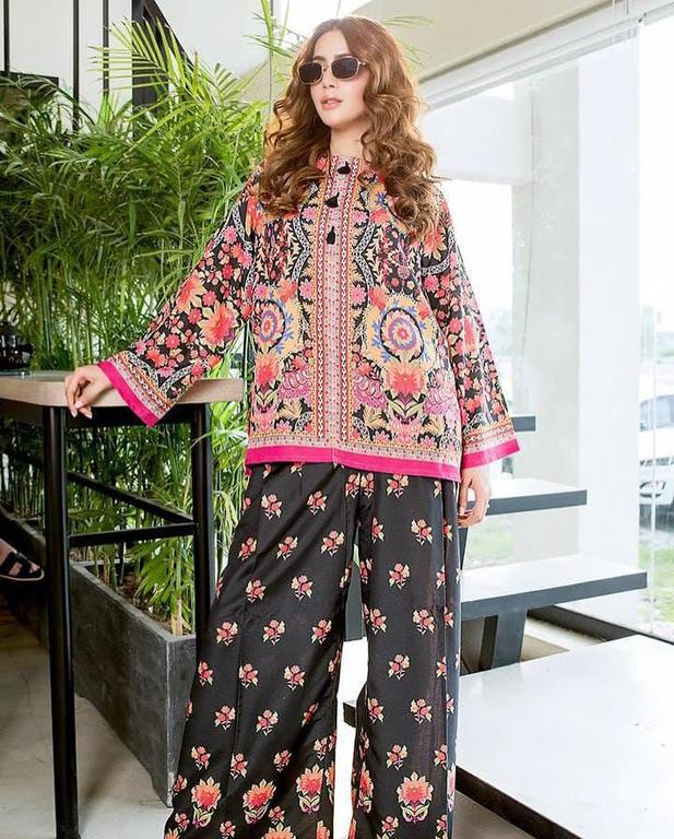 Unstitched Munar Lawn Suit Image 2