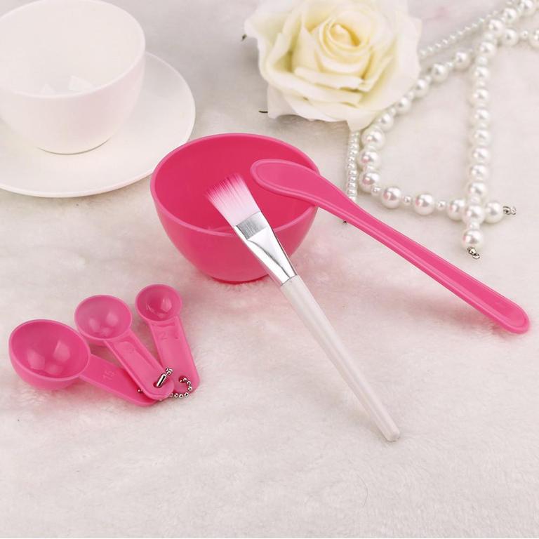 4-in-1 DIY Bowl Set for Mixing Facial Masks with Brush, Spoon, and Stick Tools - 2