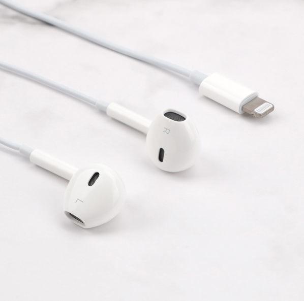 Hotdeal Lightning Connector Earbuds - Wired Earpods for iPhone 13 Pro Max, 12 Pro Max, SE 2020, 11 Pro Max, Xs, XR, X, 7, 7 Plus, 8, 8 Plus - Works Without Bluetooth - 1