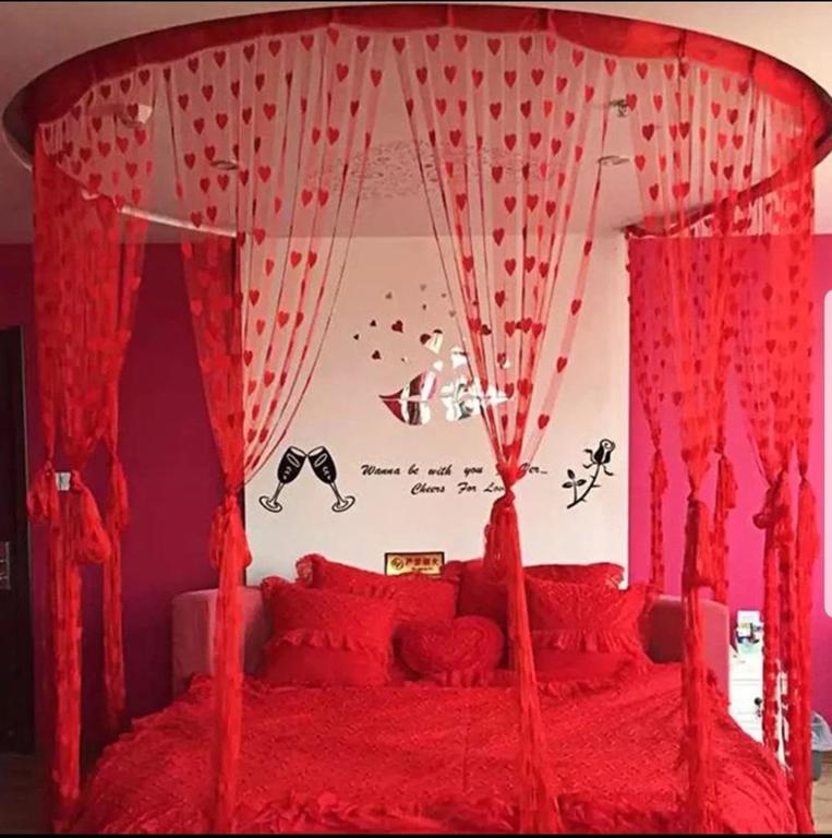 Red Wire String Blinds Curtain - Image 1