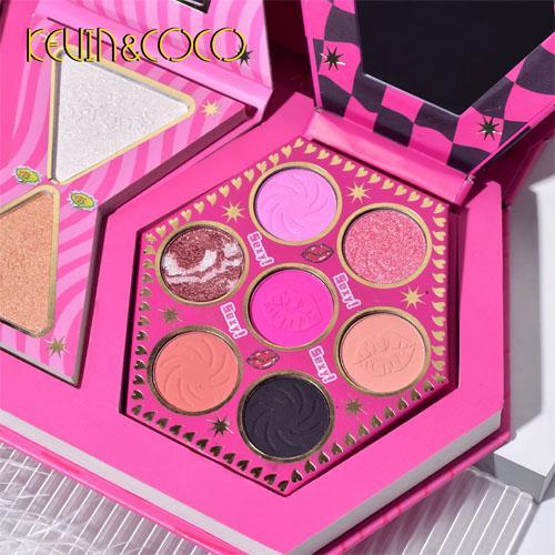32-Color Eyeshadow Palette Image 3