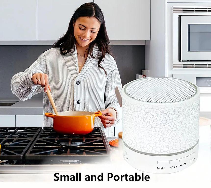 Bluetooth Speaker Image 6